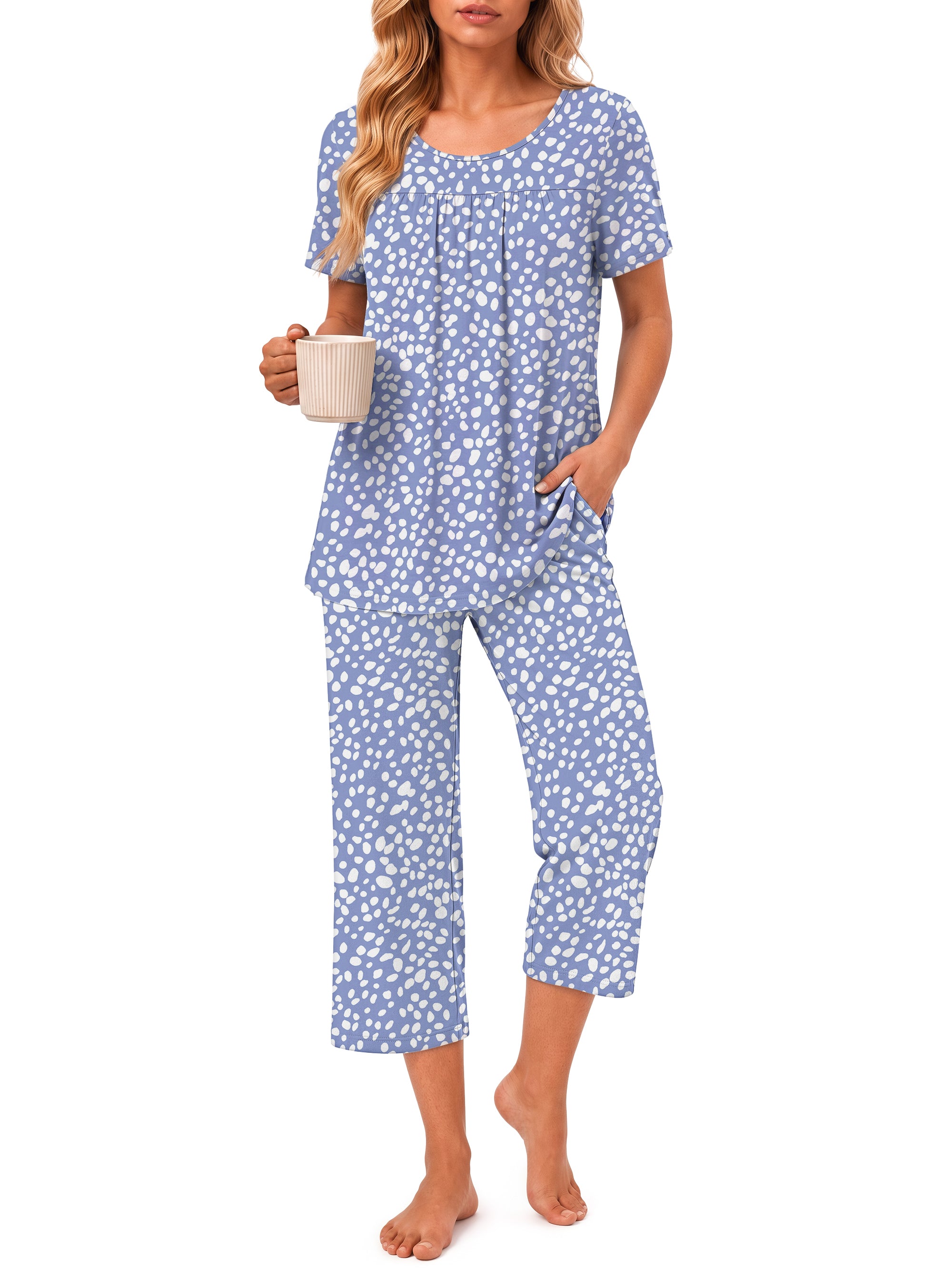 Weekease Two Piece Pajamas for Women Set Crew Neck Short Sleeve Tops Capris Summer Loungewear with Pockets
